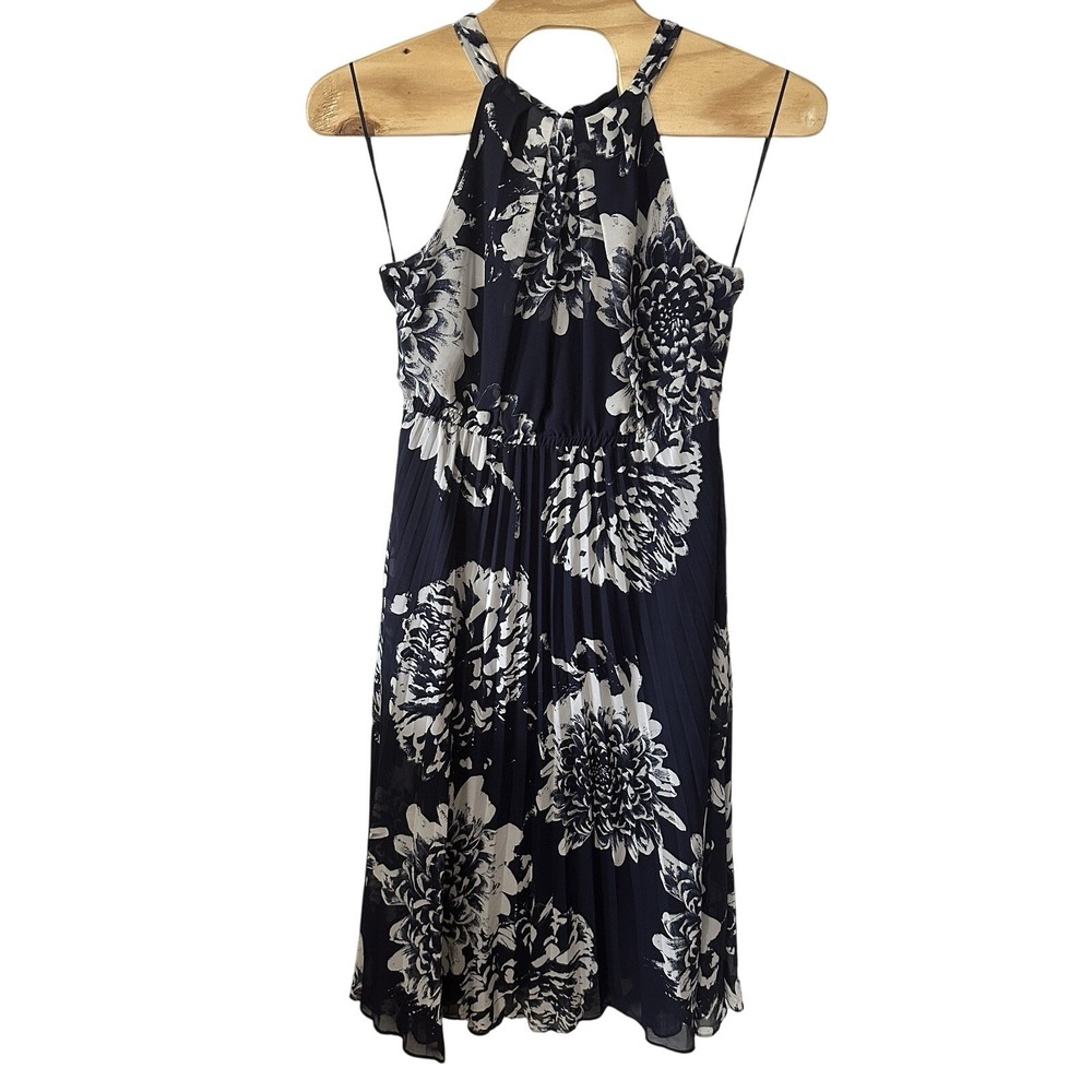 Lane Bryant Dress Womens Size 16 Blue Floral Pleated Sleeveless Midi Fit & Flare